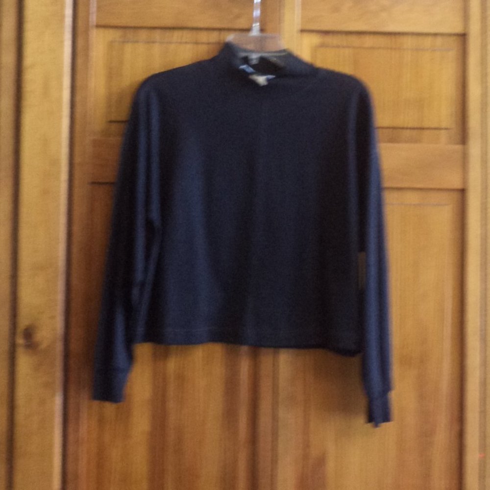 PARALLEL LINES short black mock neck top sz L  woman